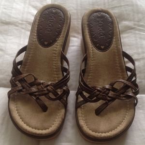 Mudd Platform Sandals