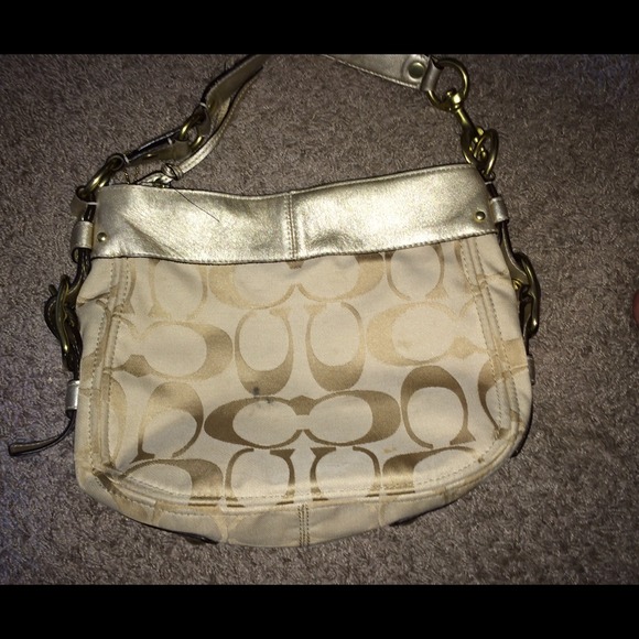 SOLD locally🚫🚫Authentic Coach bag - Picture 2 of 4