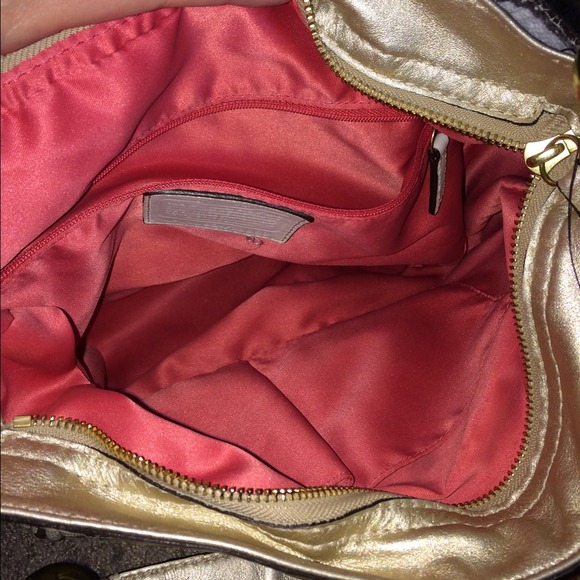 SOLD locally🚫🚫Authentic Coach bag - Picture 3 of 4