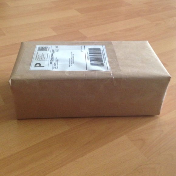 Tracking number/package - Picture 2 of 2