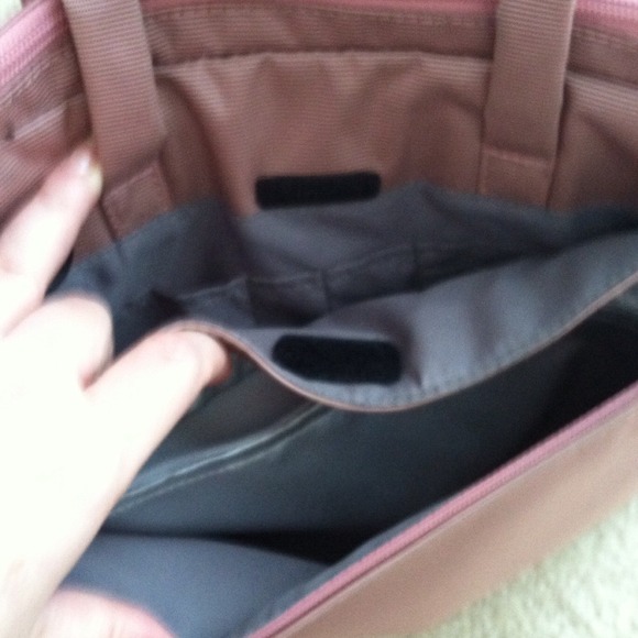 🎉🎉GIFTED🎉🎉🌺FREE🌺🌺Stucano laptop bag🌺 - Picture 2 of 4