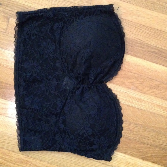 A beautiful lace top SOLD
