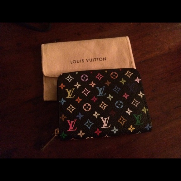 ***SOLD***Auth. Louis Vuitton Zippy Coin Purse