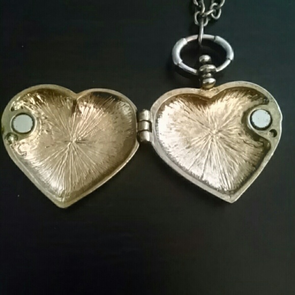 Jewelry - Picture 3 of 3