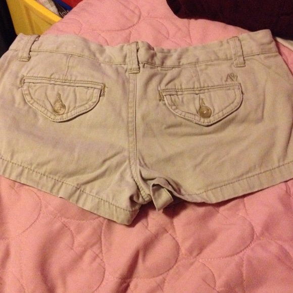 Aeropostale Khaki Shorts - Picture 2 of 2