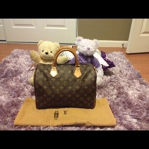 🚫SOLD🚫 Pre-owned Authentic LV Speedy 30