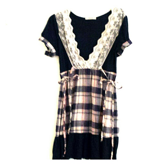This Is a top from Forever 21. - Picture 1 of 1