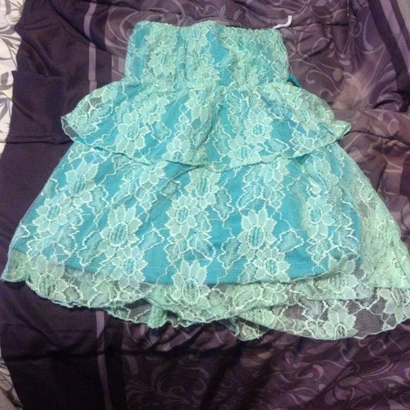 Aqua Tube-Top with Accessory