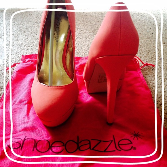 *SOLD* Salmon color high heels