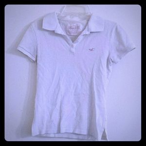 This is a white collared Hollister top.