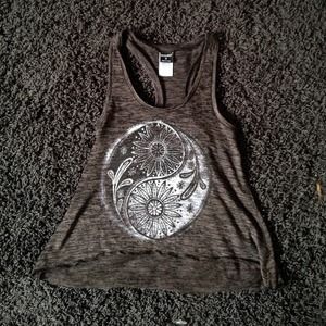 CUTE YIN YANG TANK TOP!