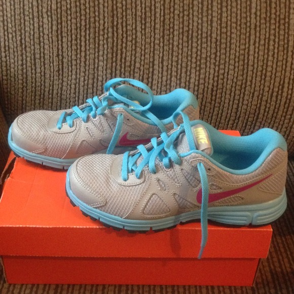 Kids Nike Revolution