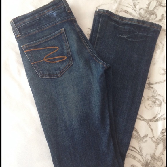 Seven7 Jeans