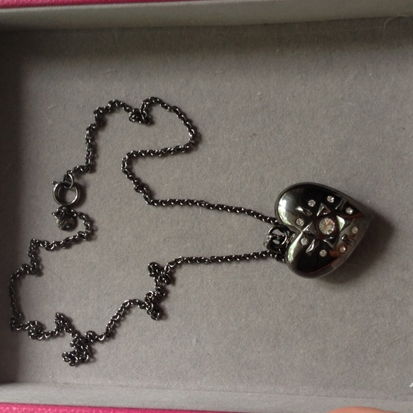 Juicy couture necklace