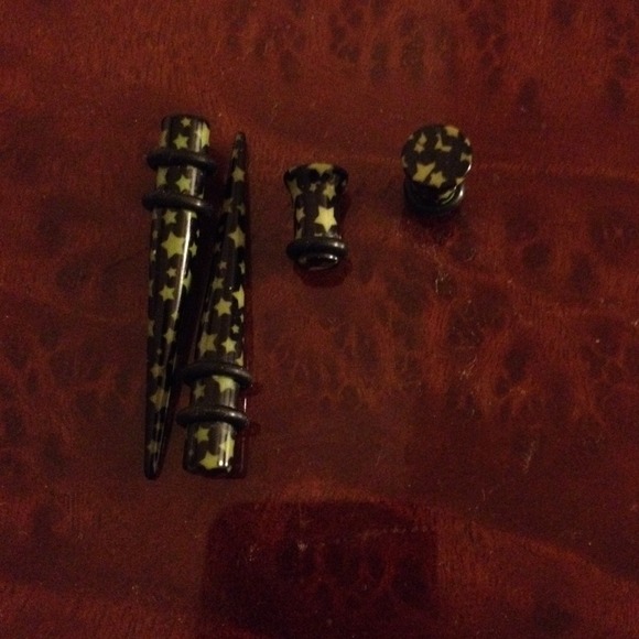 2g tapers and plugs from Body Rage.