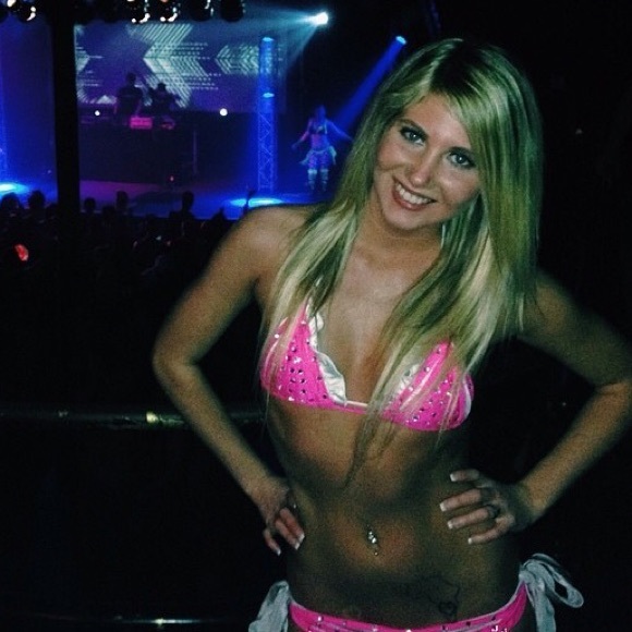 Rare pink J valentine rhinestone bikini - Picture 4 of 4