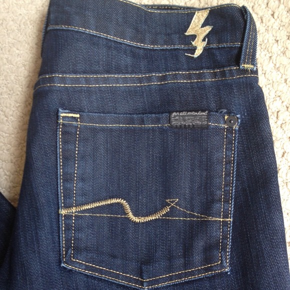 7 for All Mankind jeans - Picture 2 of 3