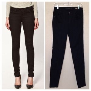 Zara Denim - New Black Skinny Jeans size 40/8 Zara Denim - New Black Skinny Jeans size 40/8