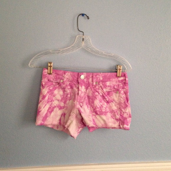 Areopostale purple tie dye denim shorts 🐠