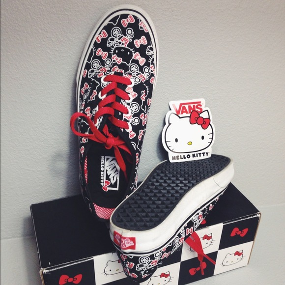 Hello Kitty Vans