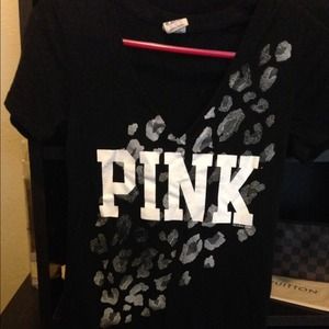 🎀HOLD🎀 vs cheetah print shirt