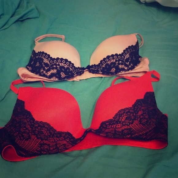 VS very sexy push up bra size 36C bundle bras