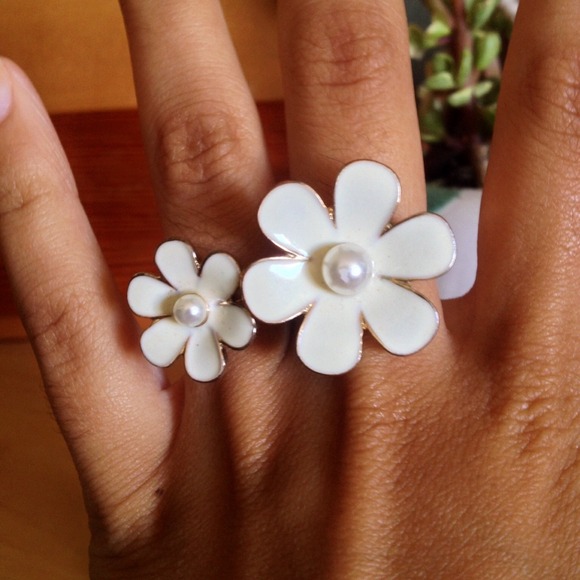 Daisy Ring