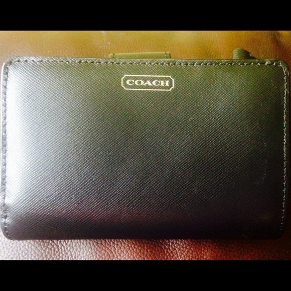 Coach Clutches & Wallets - 💝Black COACH Wallet🎉 Price Reduced!