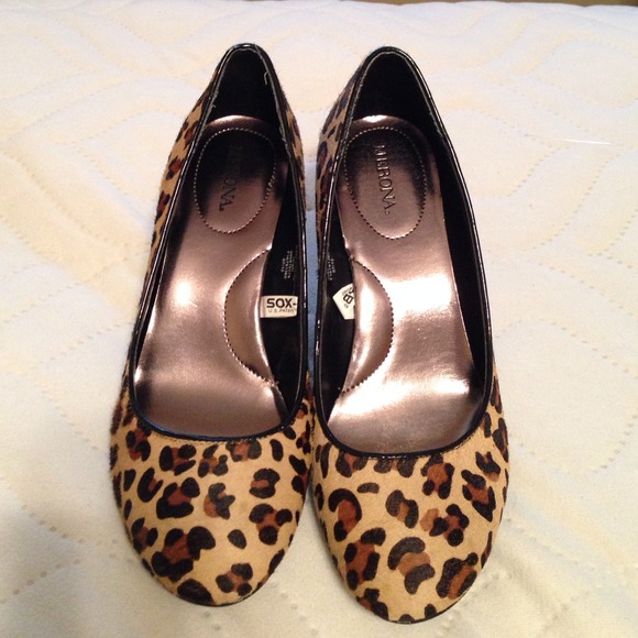 Merona Shoes - NWOT Merona (target) cheetah print heels Merona Shoes - NWOT Merona (target) cheetah print heels