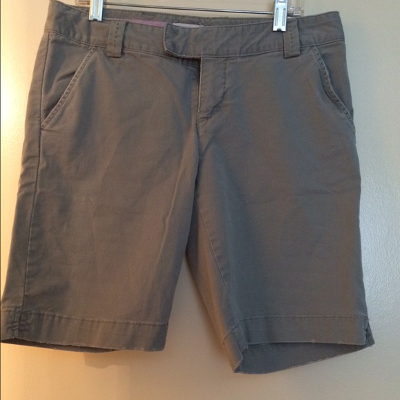 American eagle Bermuda shorts