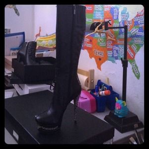 Brand new leather boots