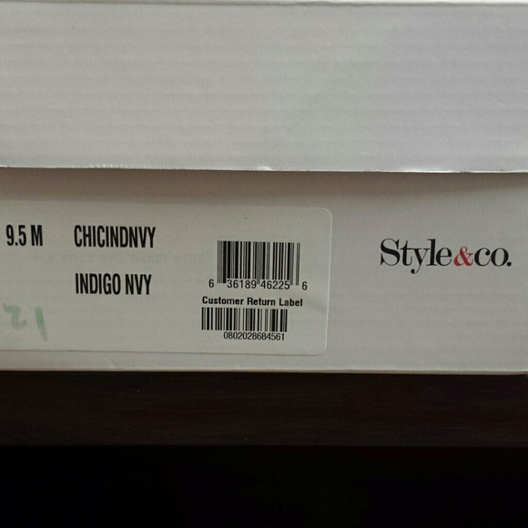 SHOES - Picture 4 of 4