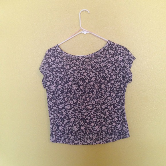 American Eagle crop top - Picture 3 of 4