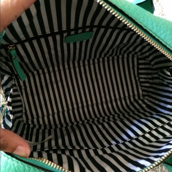 ❤️ SOLD ❤️ Kate Spade Mint Purse - Picture 2 of 4