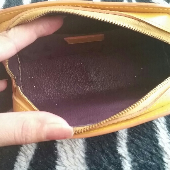 Louis vuitton coin or cosmetic bag SOLD - Picture 4 of 4