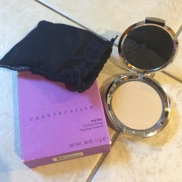 Chantecaille translucent makeup 🚫 SOLD 🚫