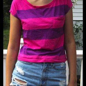 Popular American Eagle Outfitters crop top!!