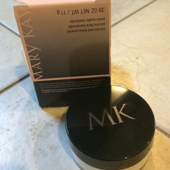 Mary Kay translucent powder