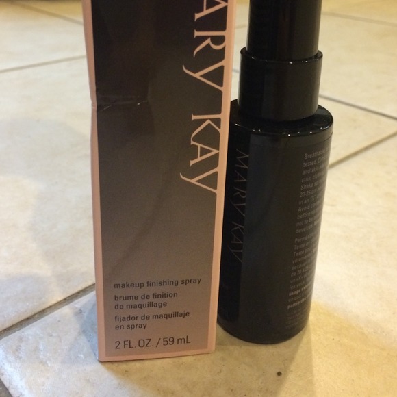 Mary Kay setting spray - Picture 1 of 1