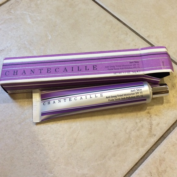 Anti smog tinted moisturizer🚫 SOLD 🚫