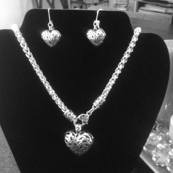 Beautifull heart necklace and earing set