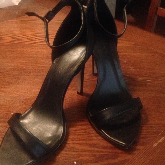 🔴 SOLD 🔴 - Picture 2 of 4