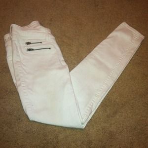 white denim jeans