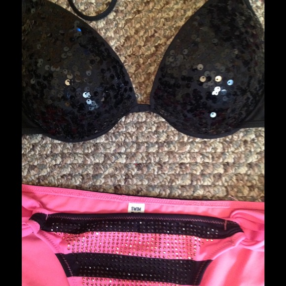 -XXX-SOLD ON FACEBOOK-XXX- - Picture 2 of 3