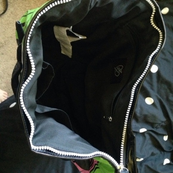 Iron fist zombie bag! - Picture 4 of 4