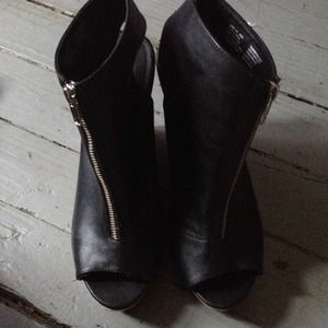 Black Size 9.5 Vera Wang Wedge Heels Black Size 9.5 Vera Wang Wedge Heels