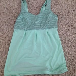 Lululemon top