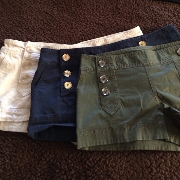 *Sale*Set of 3 pairs of express shorts NWOT