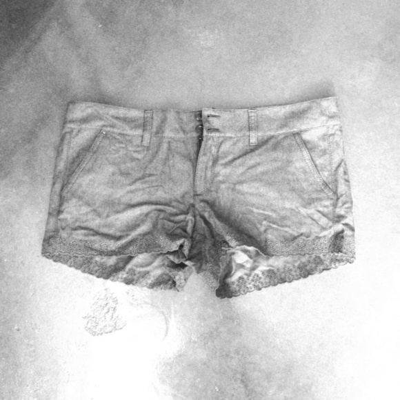 American Eagle Gray Shorts.