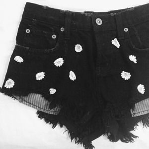 NEW PRICE! LF CARMAR BLACK JEAN HIGH WAISTED SHORT